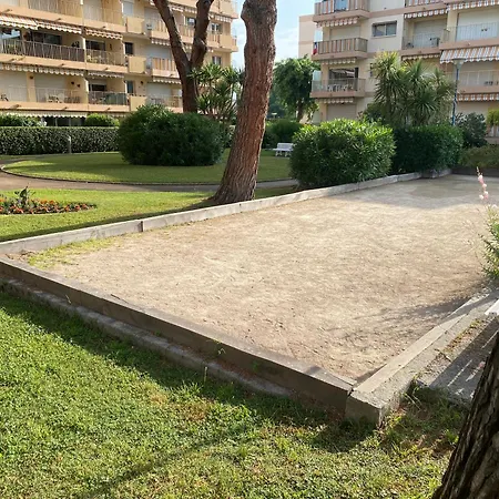 Location Mandelieu, Piscines Privees, Garage, Proche Des Plages